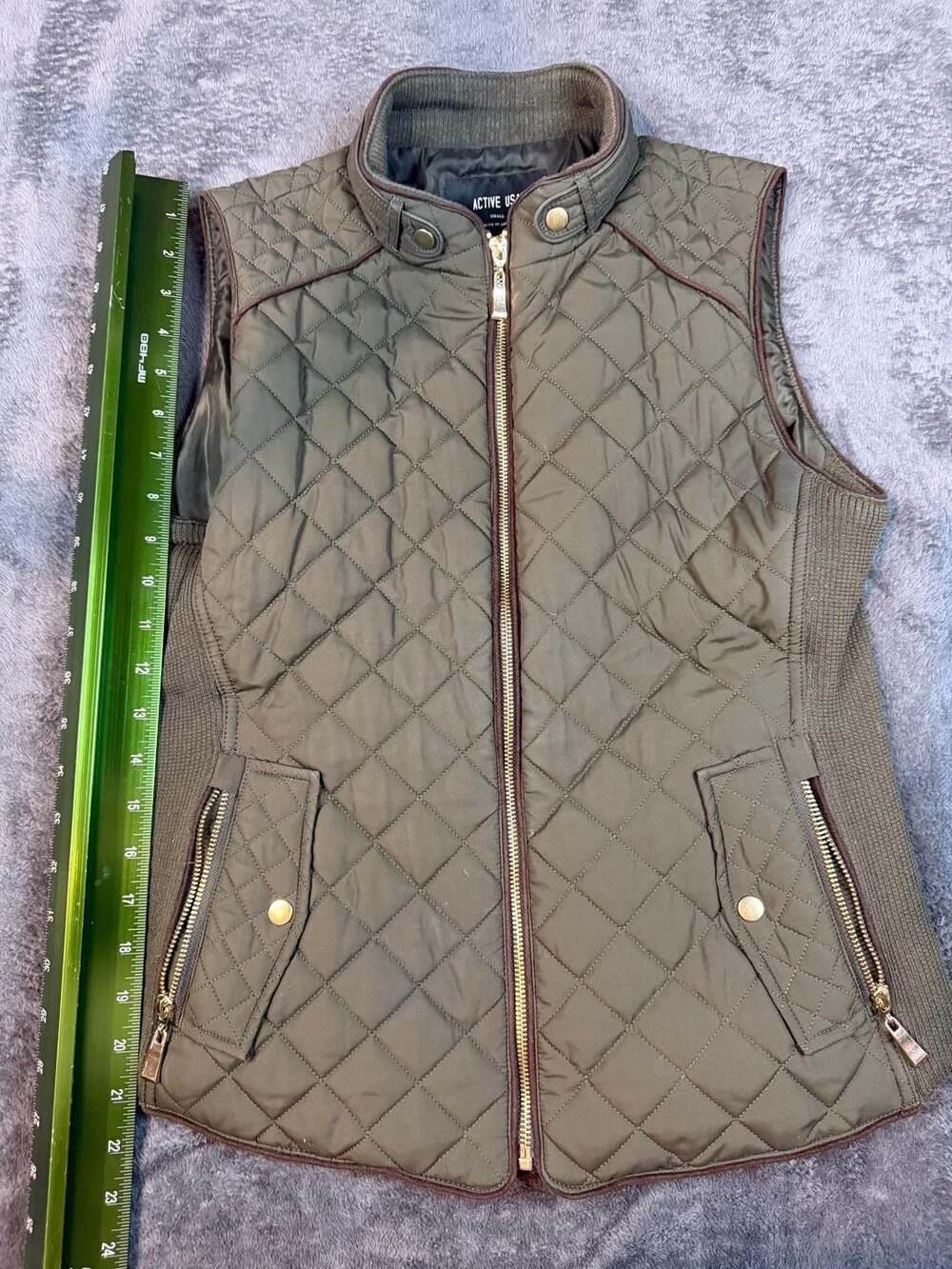 Active USA Quilted Vest Size Small Green Full Zip Mock Neck